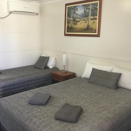 Charleville Waltzing Matilda Motor Inn Exterior photo