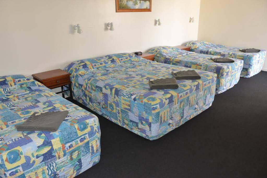 Charleville Waltzing Matilda Motor Inn Exterior photo
