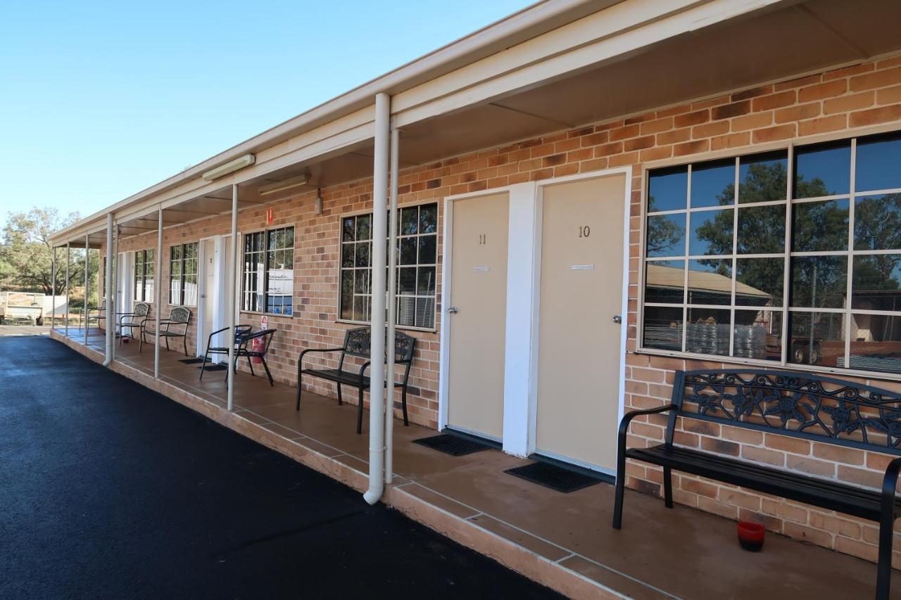 Charleville Waltzing Matilda Motor Inn Exterior photo