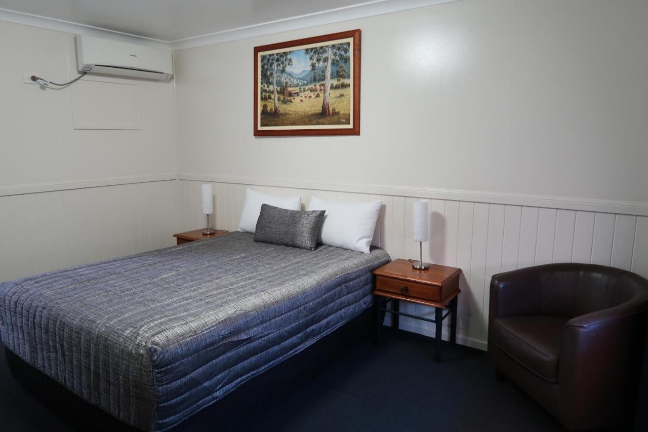 Charleville Waltzing Matilda Motor Inn Exterior photo