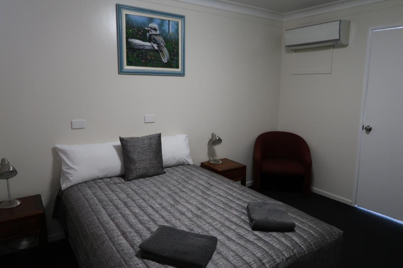 Charleville Waltzing Matilda Motor Inn Exterior photo